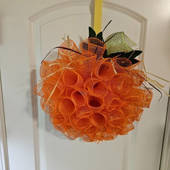 Fall Autumn Pumpkin Wreath 🎃 - Picture 3 of 5